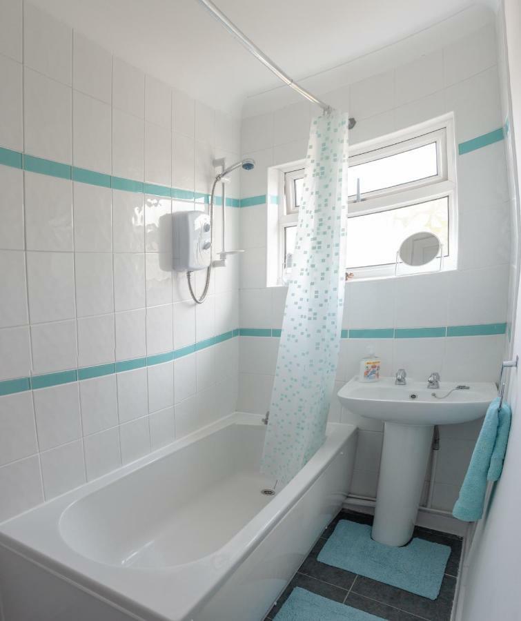 Cwtch Y Coetir Villa Swansea Exteriör bild