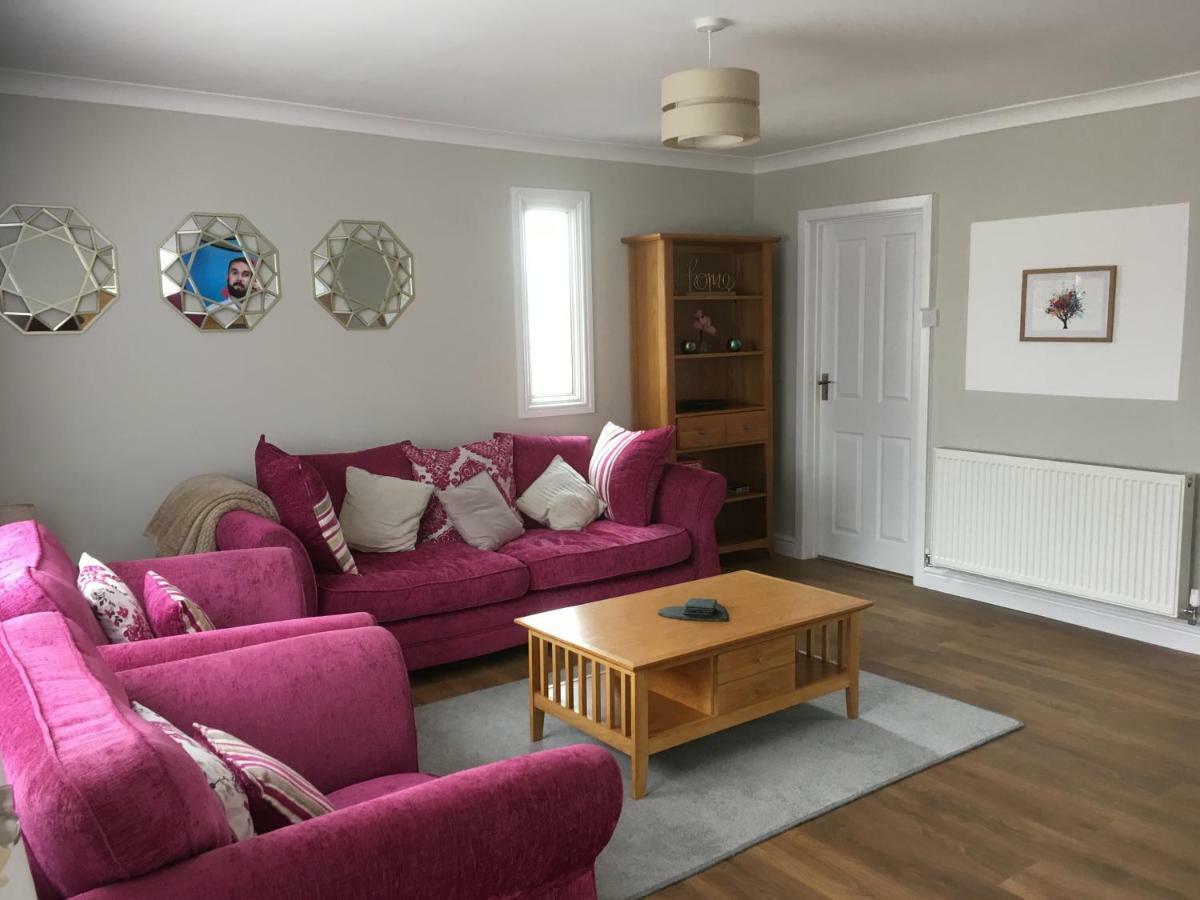 Cwtch Y Coetir Villa Swansea Exteriör bild